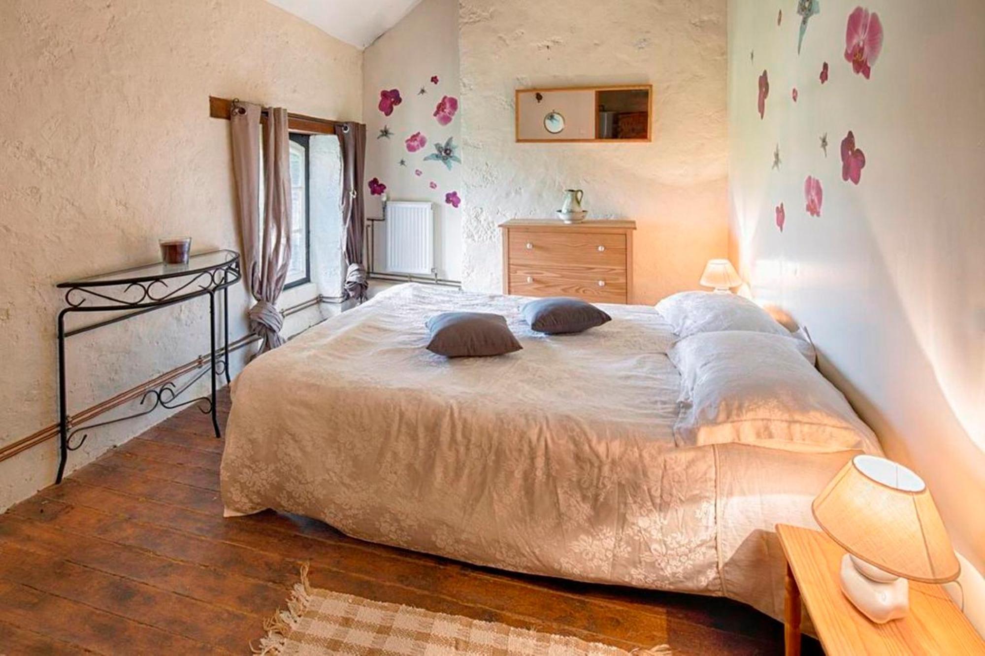 Holiday Home La Brijopa Bazoges-en-Pareds Szoba fotó